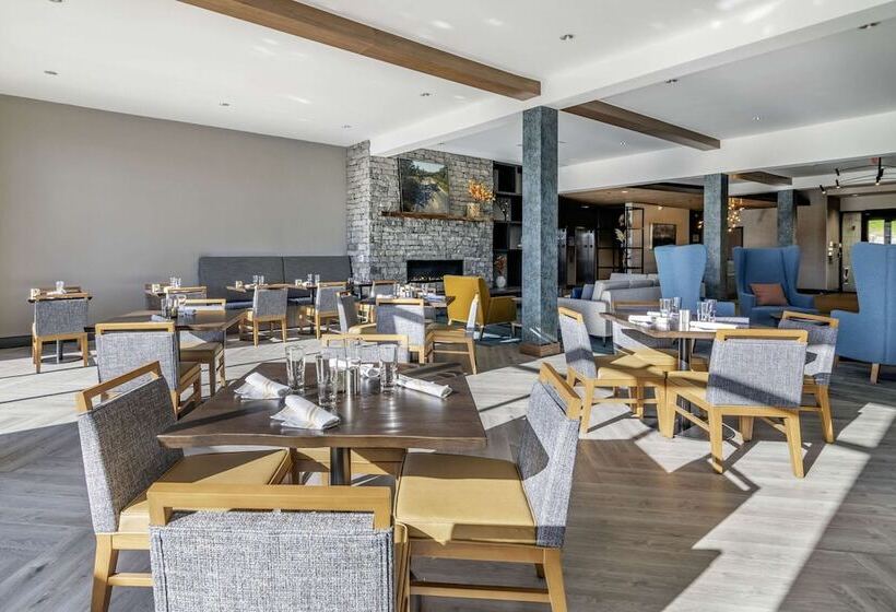 Cambria Hotel Lake Placid   Lakeside Resort