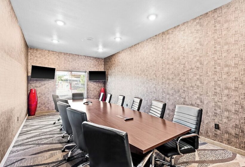 Cobblestone Hotel & Suites   Wickenburg