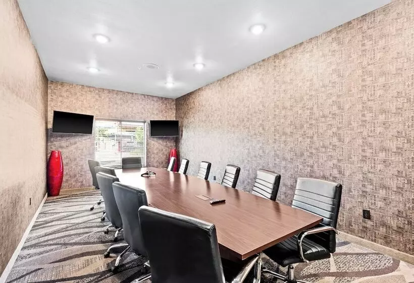 Cobblestone Hotel & Suites   Wickenburg