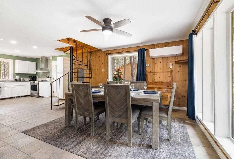 Deschutes Riverwoods Retreat