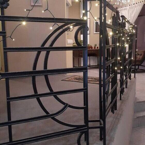 בית מלון כפרי C. 16 62