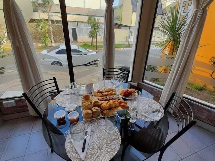 בית מלון כפרי C. 16 62