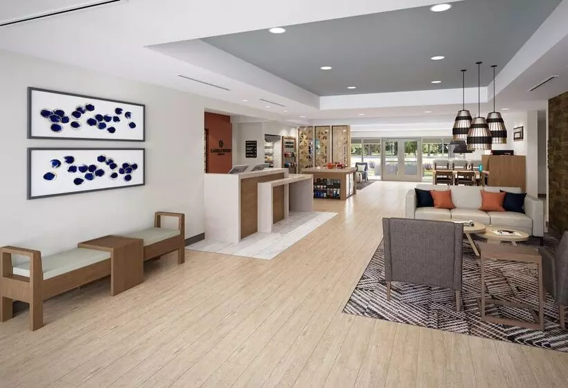 Hotelli Candlewood Suites Jackson