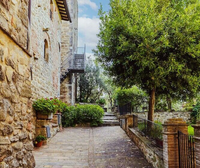 Отель Castello Di Cisterna Umbria