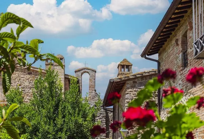 ホテル Castello Di Cisterna Umbria