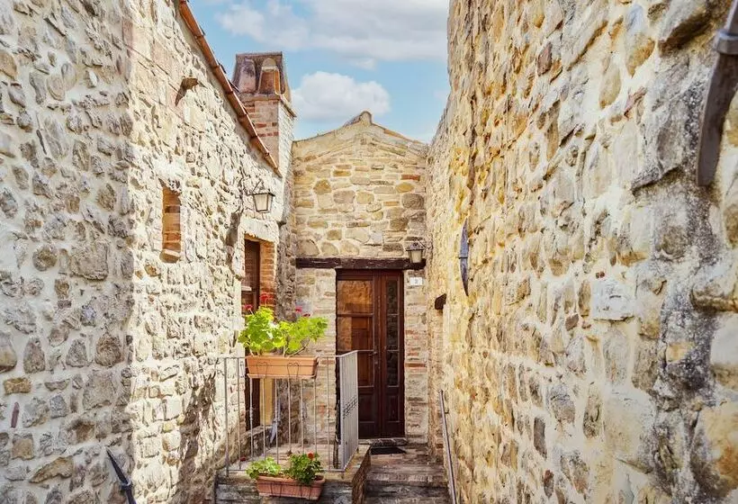 ホテル Castello Di Cisterna Umbria