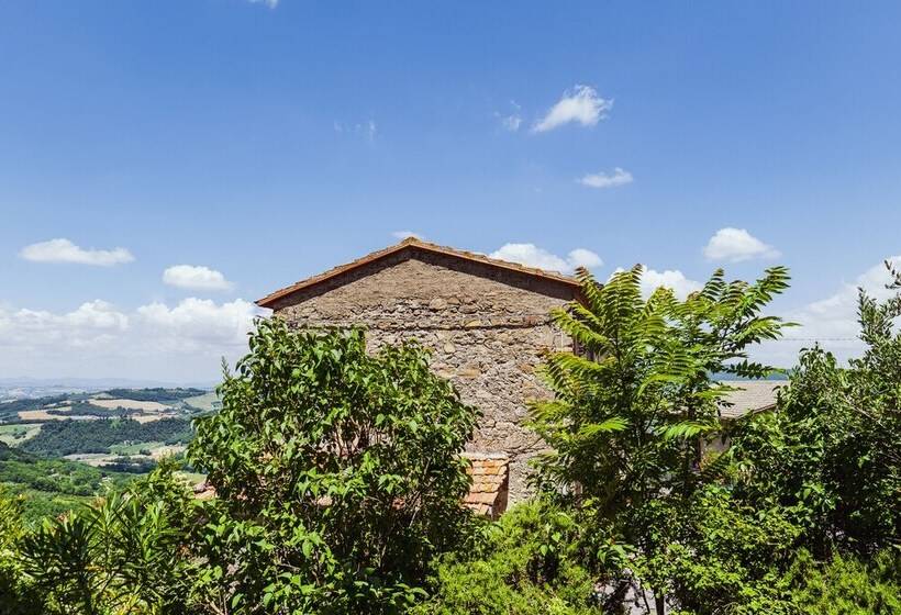 Отель Castello Di Cisterna Umbria