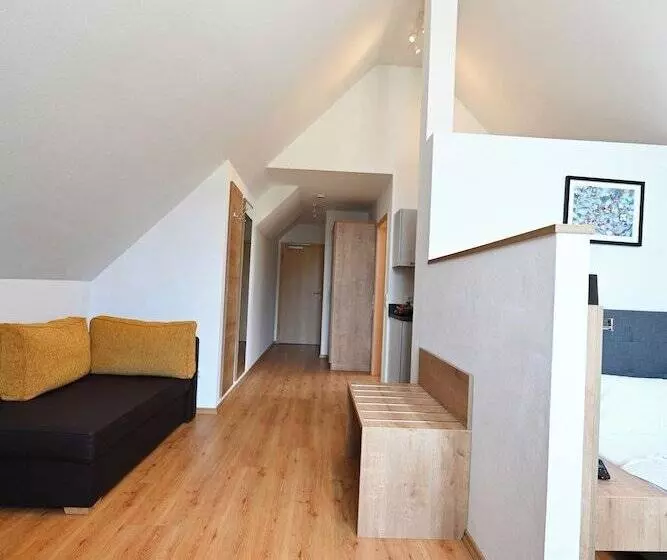 Hotelli Gasthaus Landbrecht