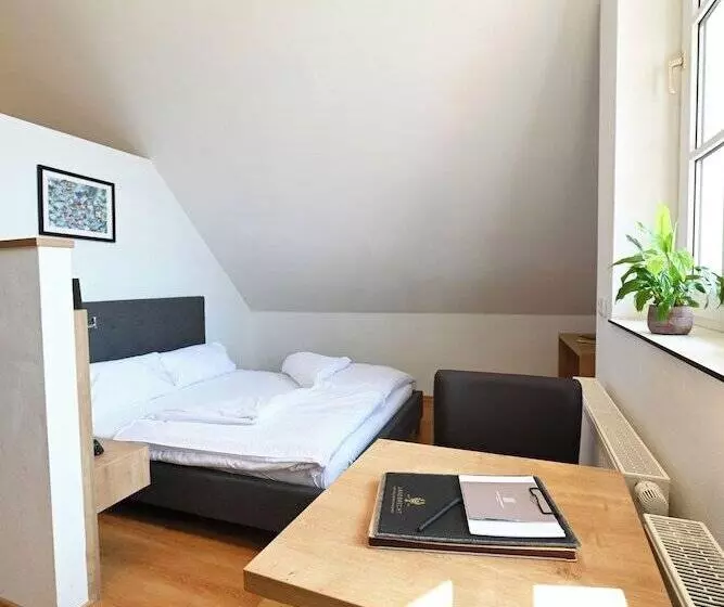 Hotelli Gasthaus Landbrecht