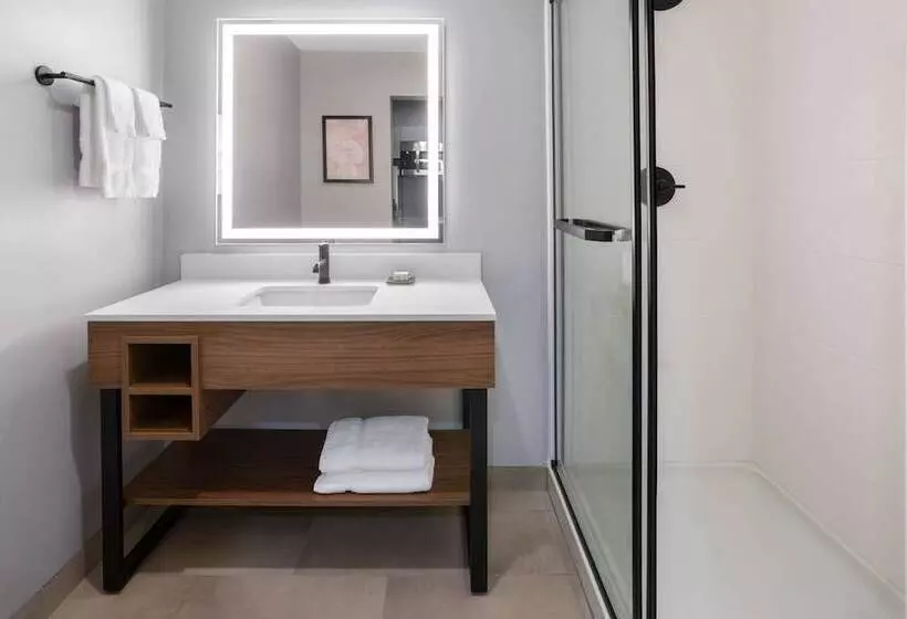 Hotelli Hawthorn Extended Stay By Wyndham Williston Burlington