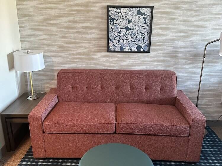 فندق Home2 Suites By Hilton Racine