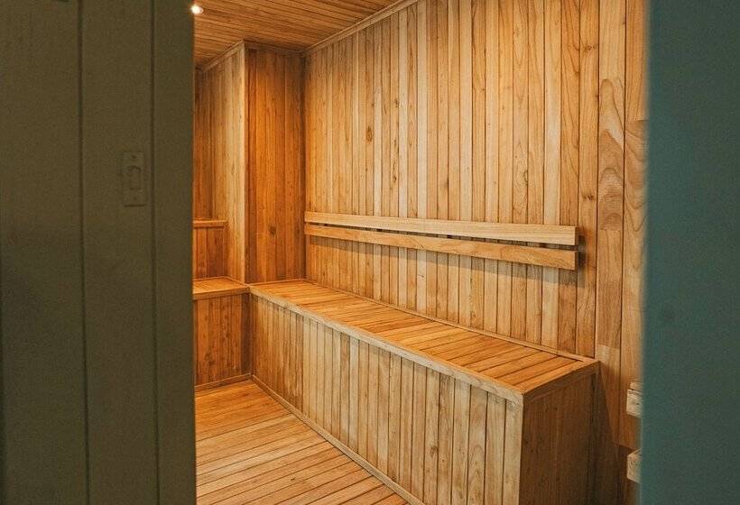 Hotel Howard Johnson Plaza La Ribera