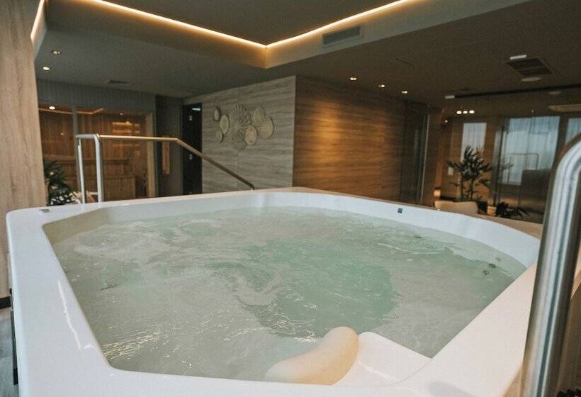 Hotel Howard Johnson Plaza La Ribera