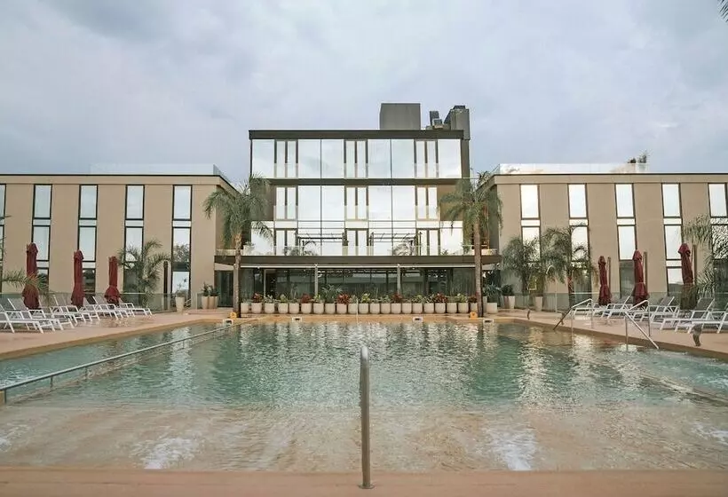 Hotelli Howard Johnson Plaza La Ribera