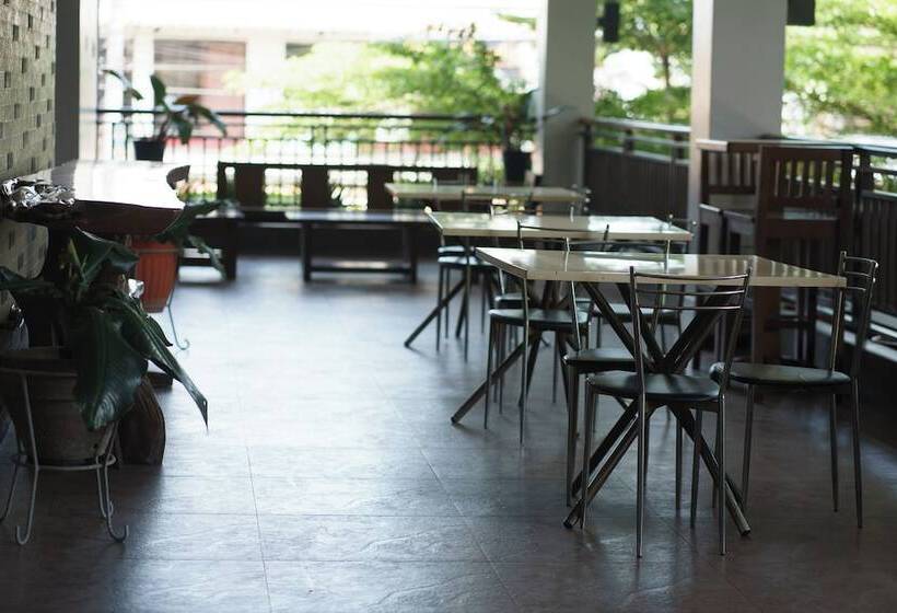 Hotelli Madonna Hometel And Suites