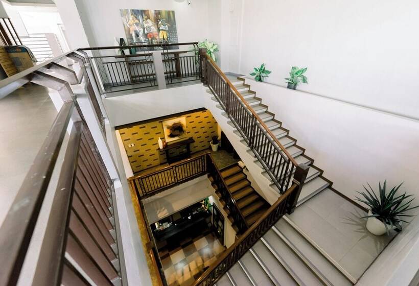 Hotelli Madonna Hometel And Suites