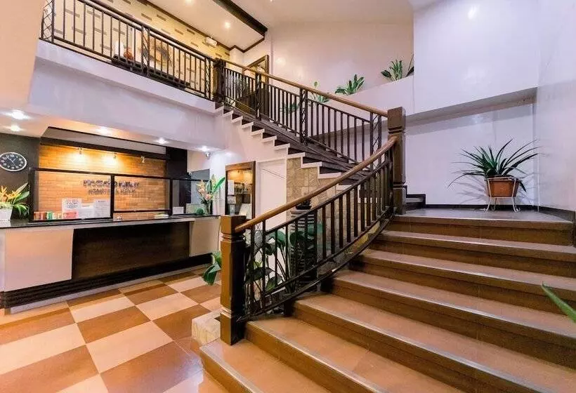 هتل Madonna Hometel And Suites