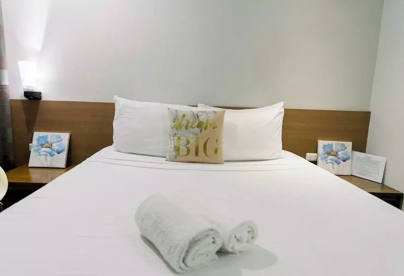 هتل Madonna Hometel And Suites