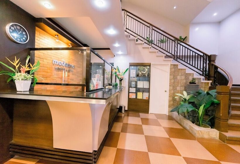 Hotelli Madonna Hometel And Suites