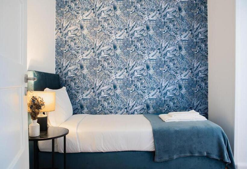 Hotel Succeed Campo Pequeno Suites