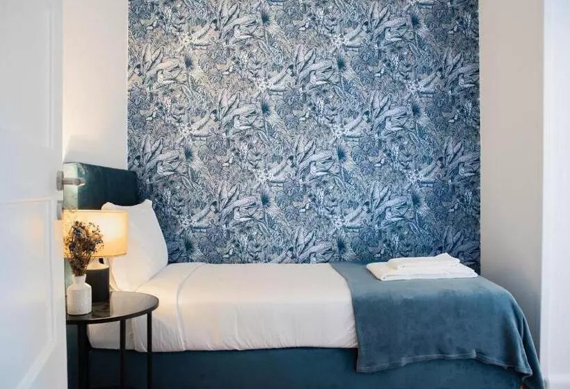 هتل Succeed Campo Pequeno Suites