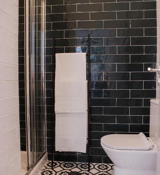 Hotel Succeed Campo Pequeno Suites