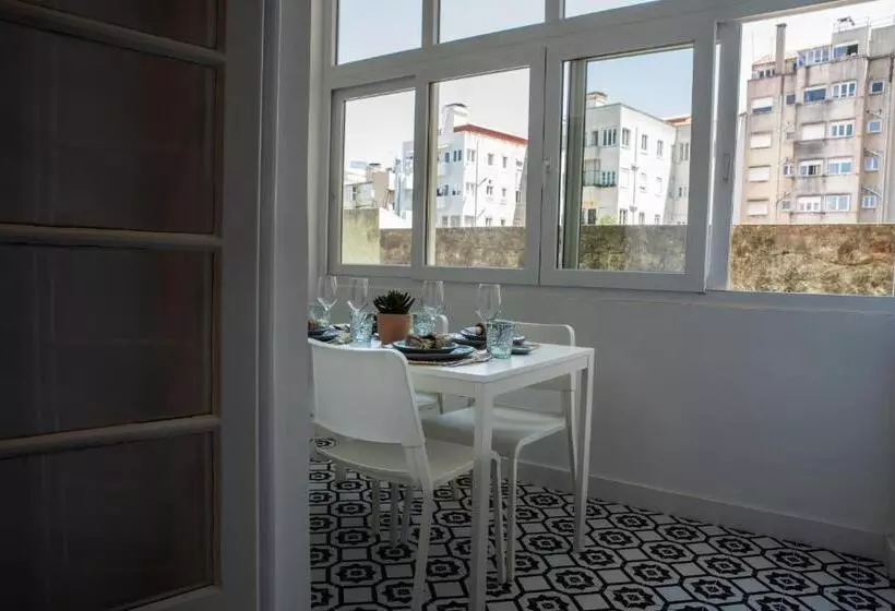هتل Succeed Campo Pequeno Suites