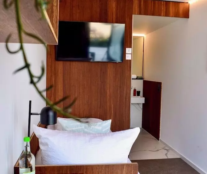 Hotelli Tin Inn Montabaur