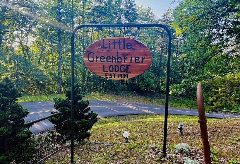 Little Greenbriar Lodge