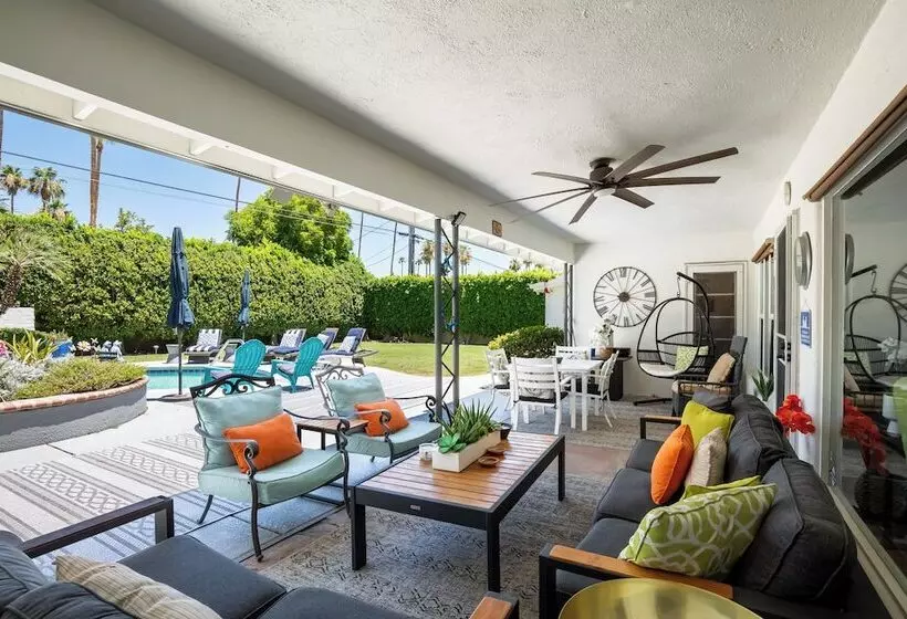 Mesquite Escape Amazing Outdoor Space!