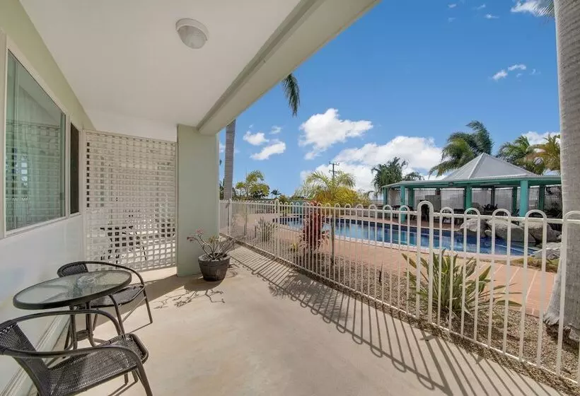 Motelli Reef Adventureland Motor Inn