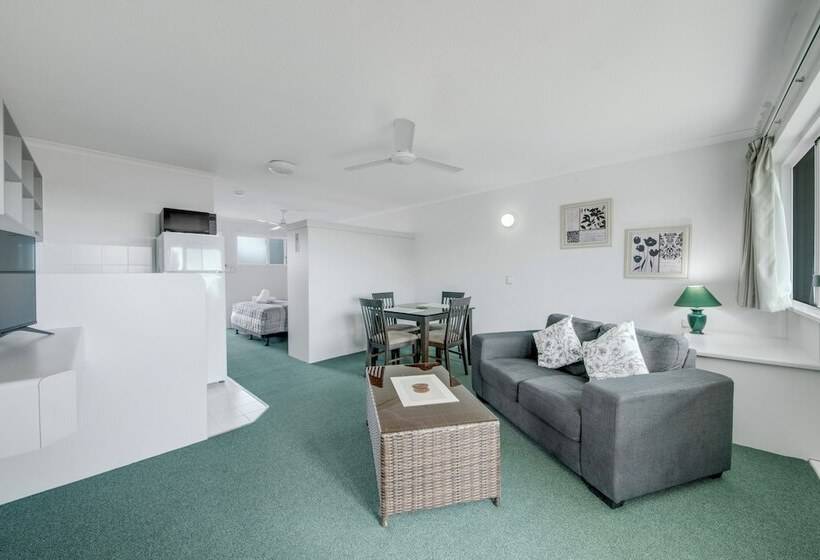 Мотель Reef Adventureland Motor Inn