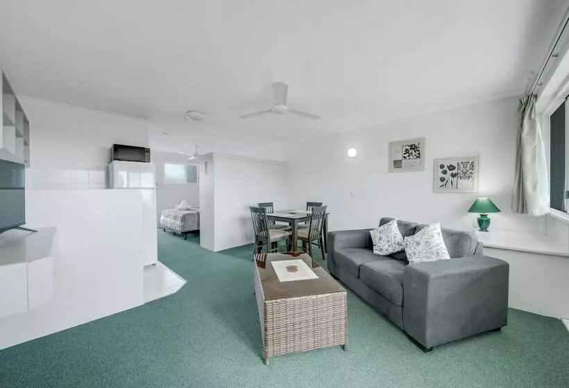 Motelli Reef Adventureland Motor Inn