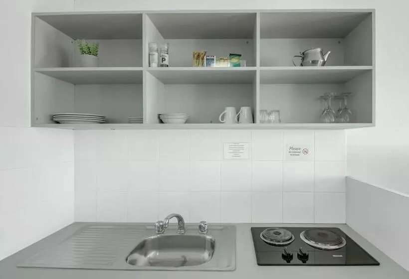 Motelli Reef Adventureland Motor Inn