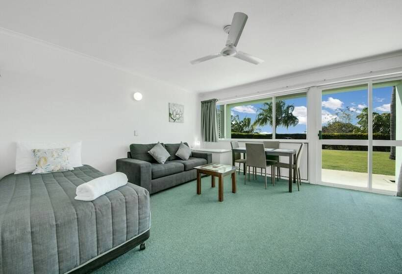 Мотель Reef Adventureland Motor Inn