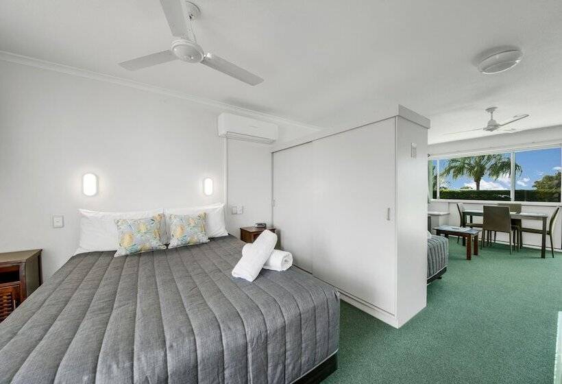 Мотель Reef Adventureland Motor Inn