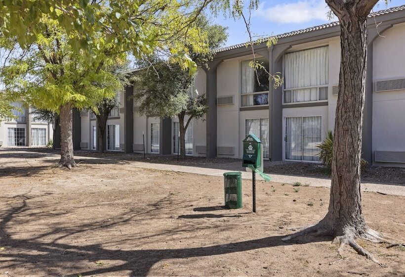 汽车旅馆  Studio 6 Pecos Tx