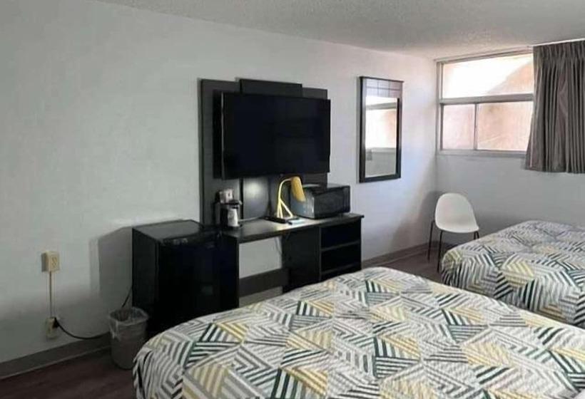 汽车旅馆  Studio 6 Pecos Tx