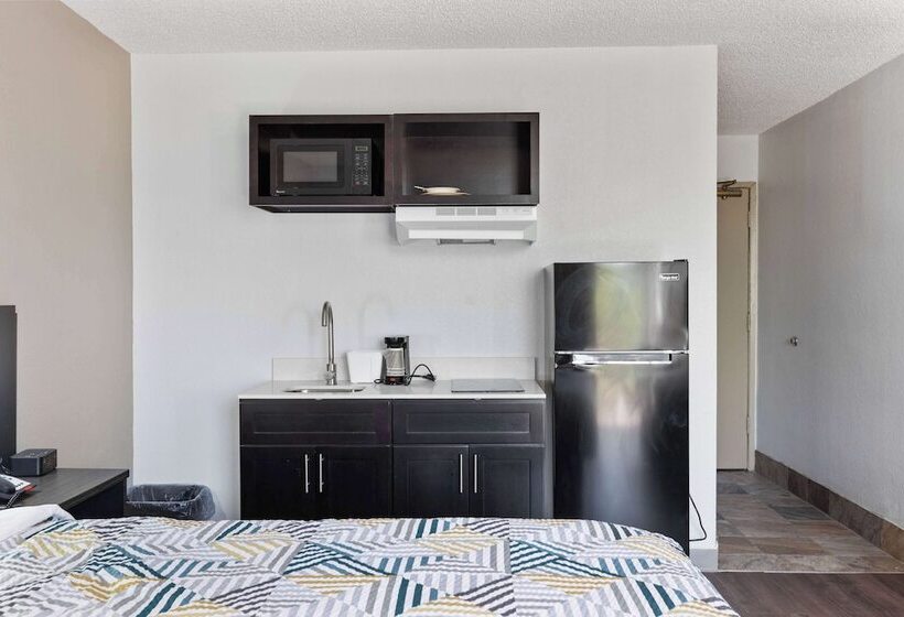 汽车旅馆  Studio 6 Pecos Tx