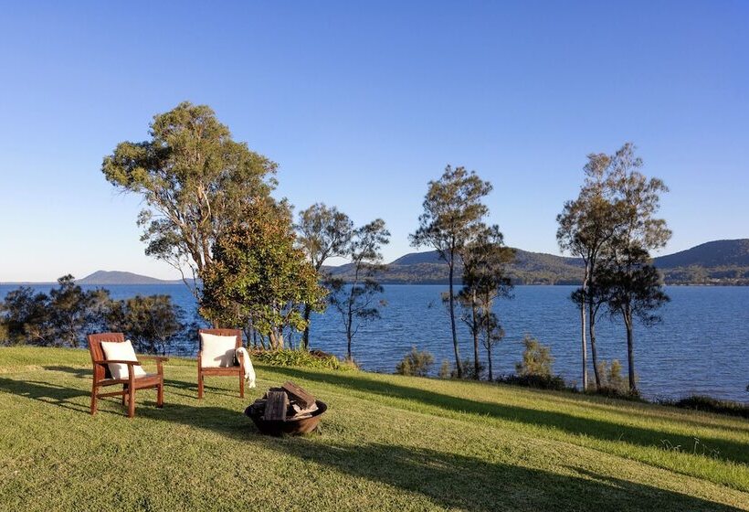 膳宿费 The Moorings Lakehouse