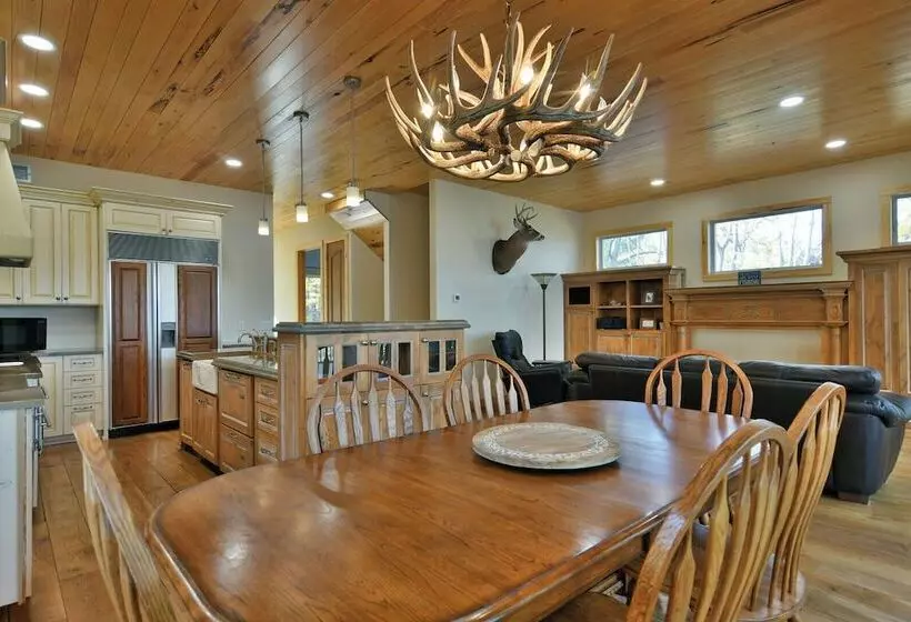 Whitefish Lake Lodge