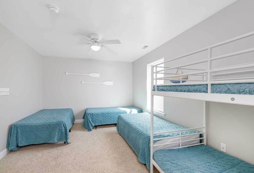 Breezy Ocean City Home: Walk To Beach + Boardwalk!