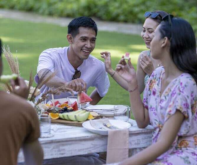 Deep Roots Dive & Yoga Resort