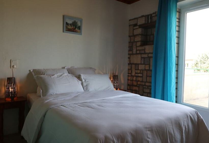 Hotel 30 Rte De Vallon Pont D Arc