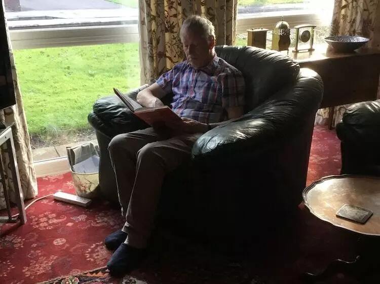 ホテル 5 Ravenhurst Drive