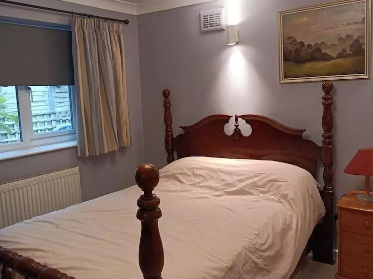 ホテル 5 Ravenhurst Drive