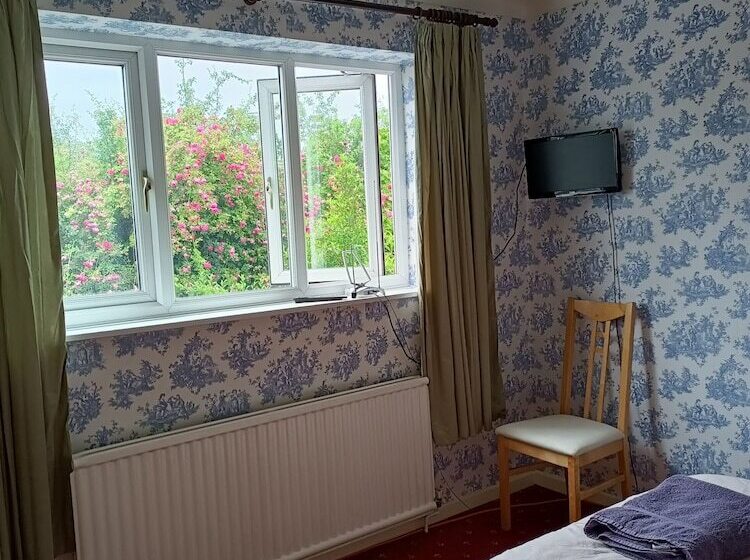 בית מלון כפרי 5 Ravenhurst Drive