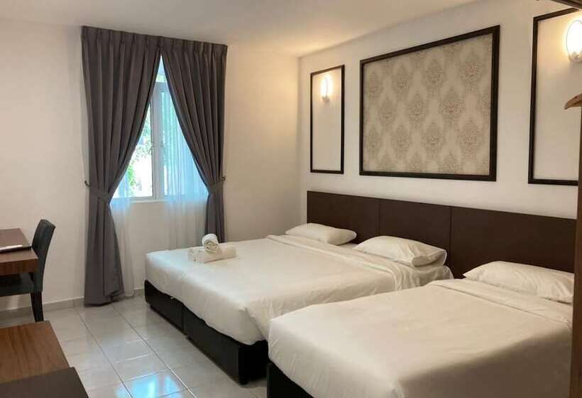 هتل Cafe & Capital O 90756 Cara Hulu