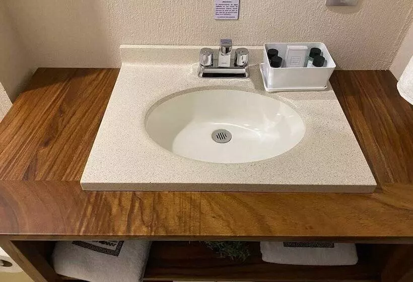 ホテル Central Pirámides