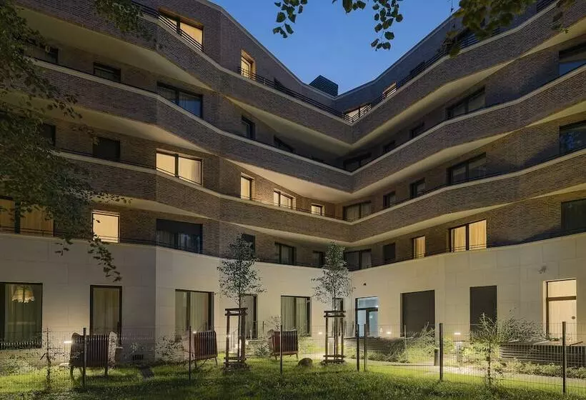 هتل Elisapart   Apartments Am Sommerschloss